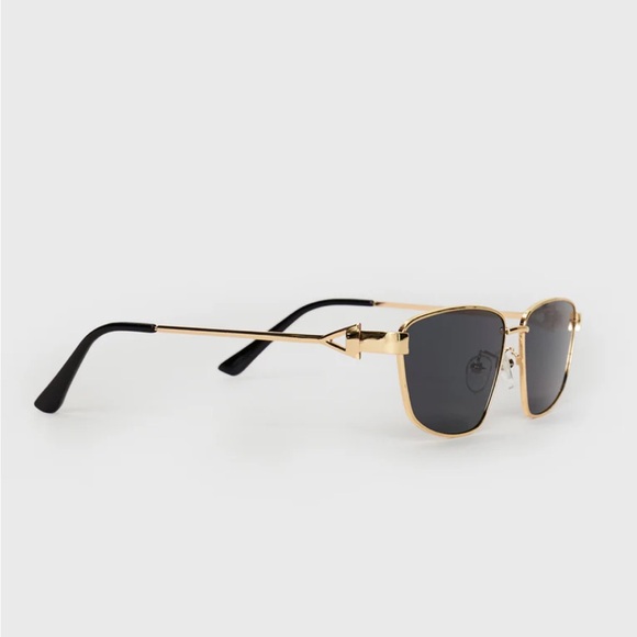 PRINCESS POLLY Aletta Sunglasses - Picture 3 of 3